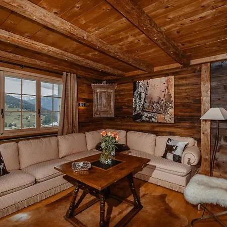 Ski In Ski Out Authentic Lux Chalet On The Wispile Дом отдыха