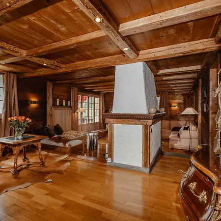 Дом отдыха Ski In Ski Out Authentic Lux Chalet On The Wispile